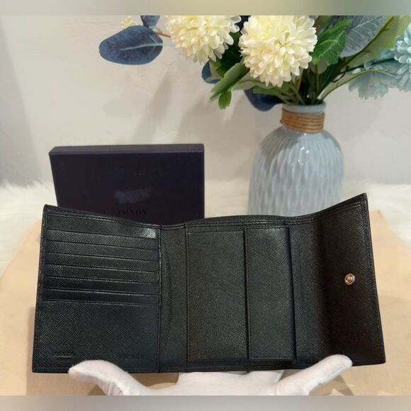 NEW PRADA Saffiano Leather Trifold Wallet - Picture 2 of 16